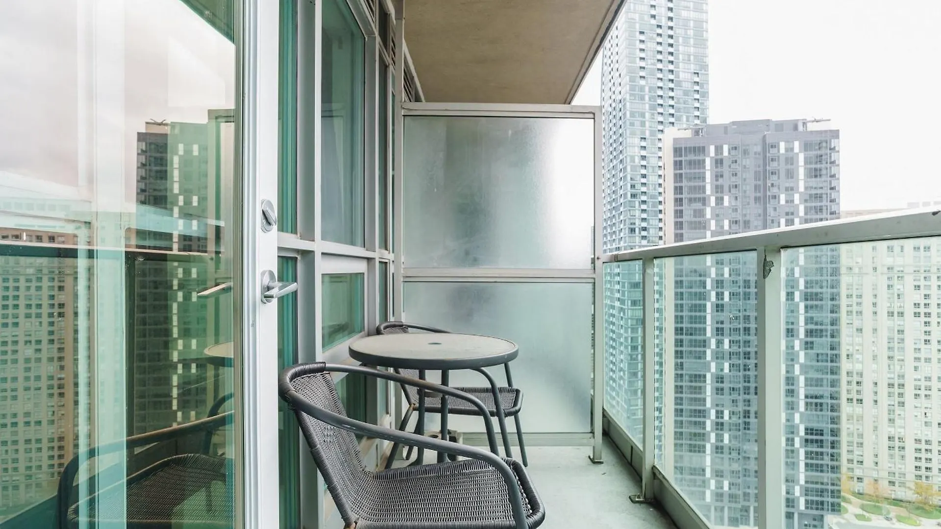 Lanterra Downtown Apartment Toronto Canada