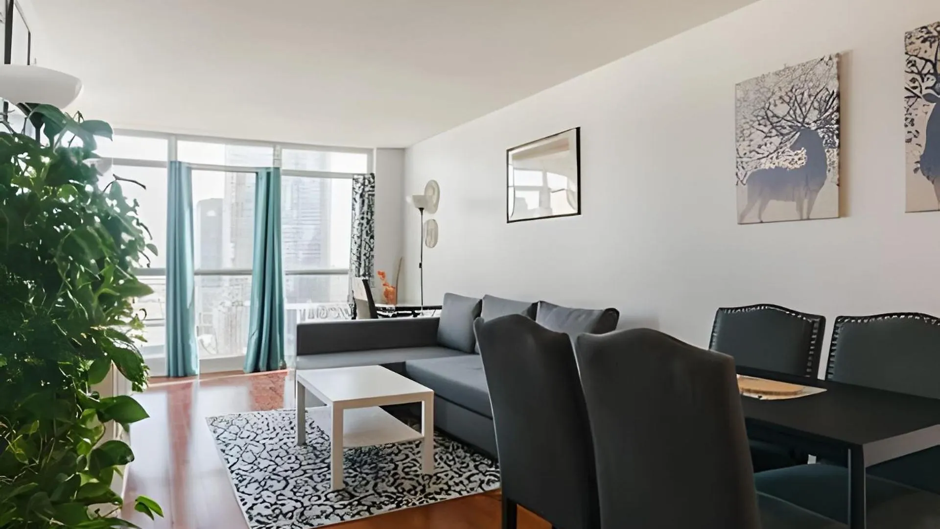 Lanterra Downtown Apartment Toronto Canada