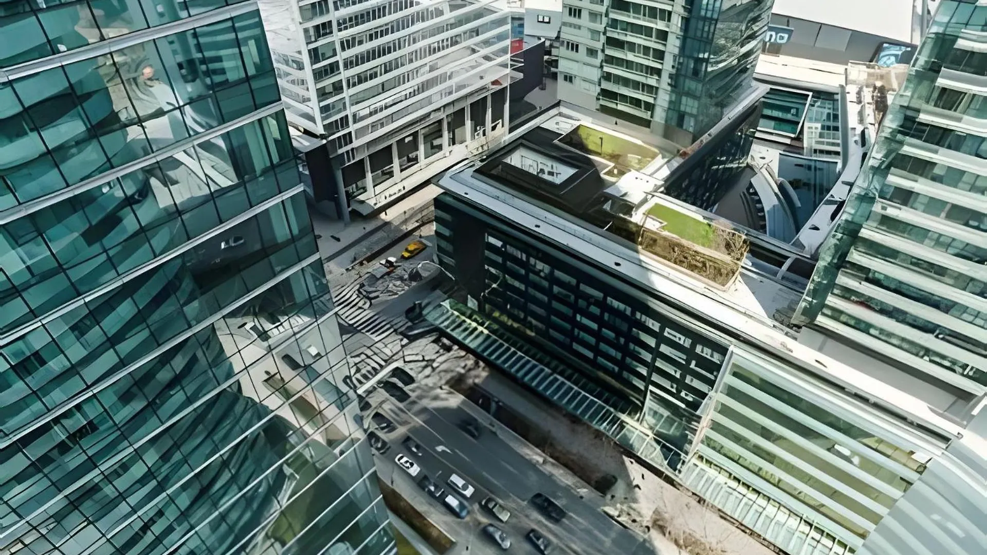 Lanterra Downtown Daire Toronto