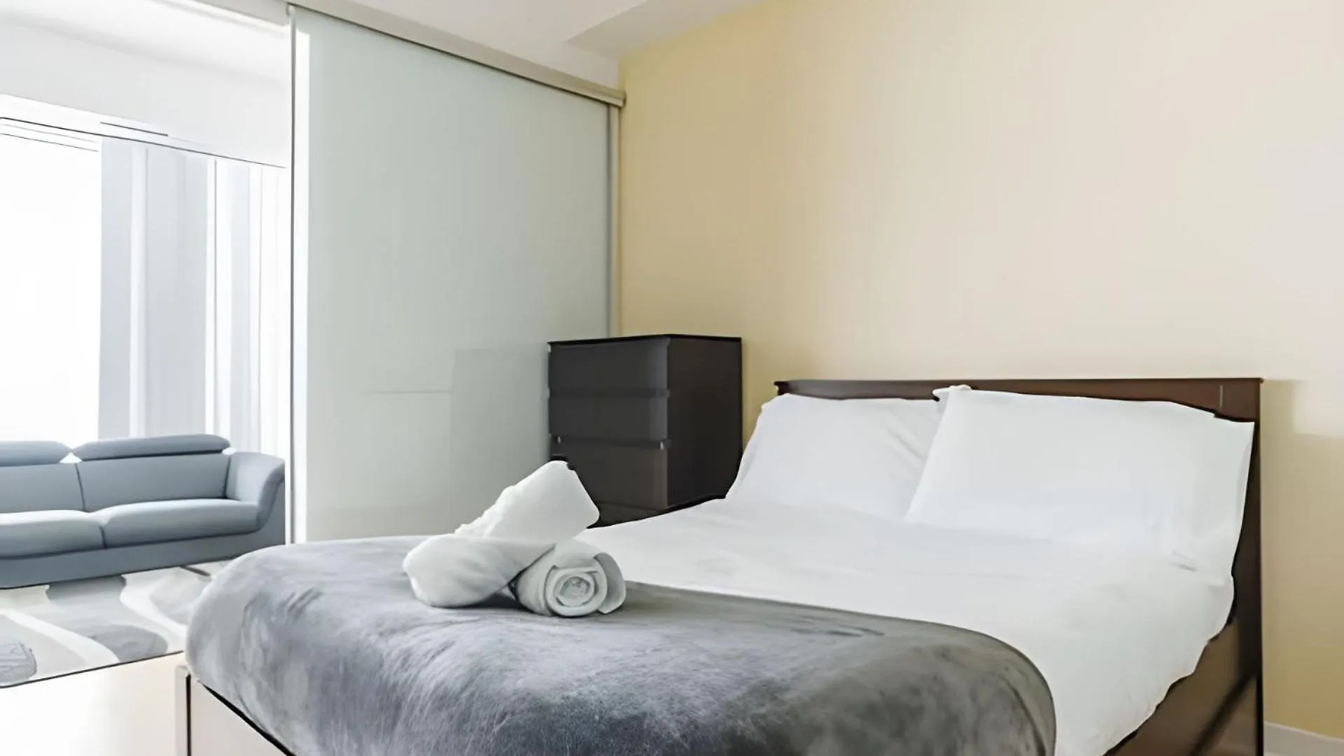 토론토 Lanterra Downtown 아파트 캐나다