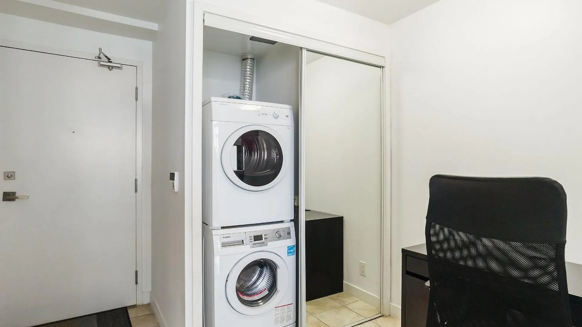Lanterra Downtown Daire Toronto Kanada